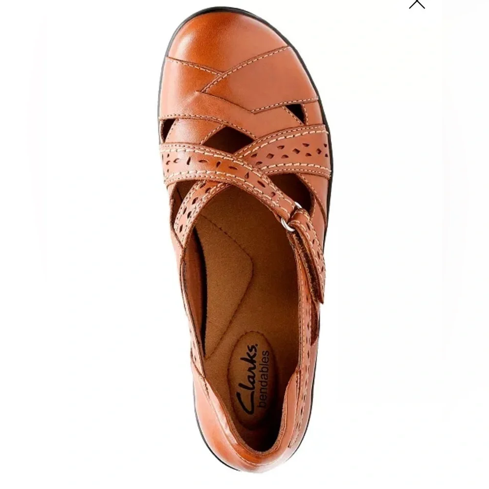Women’s Clark’s - Picture 2 of 8